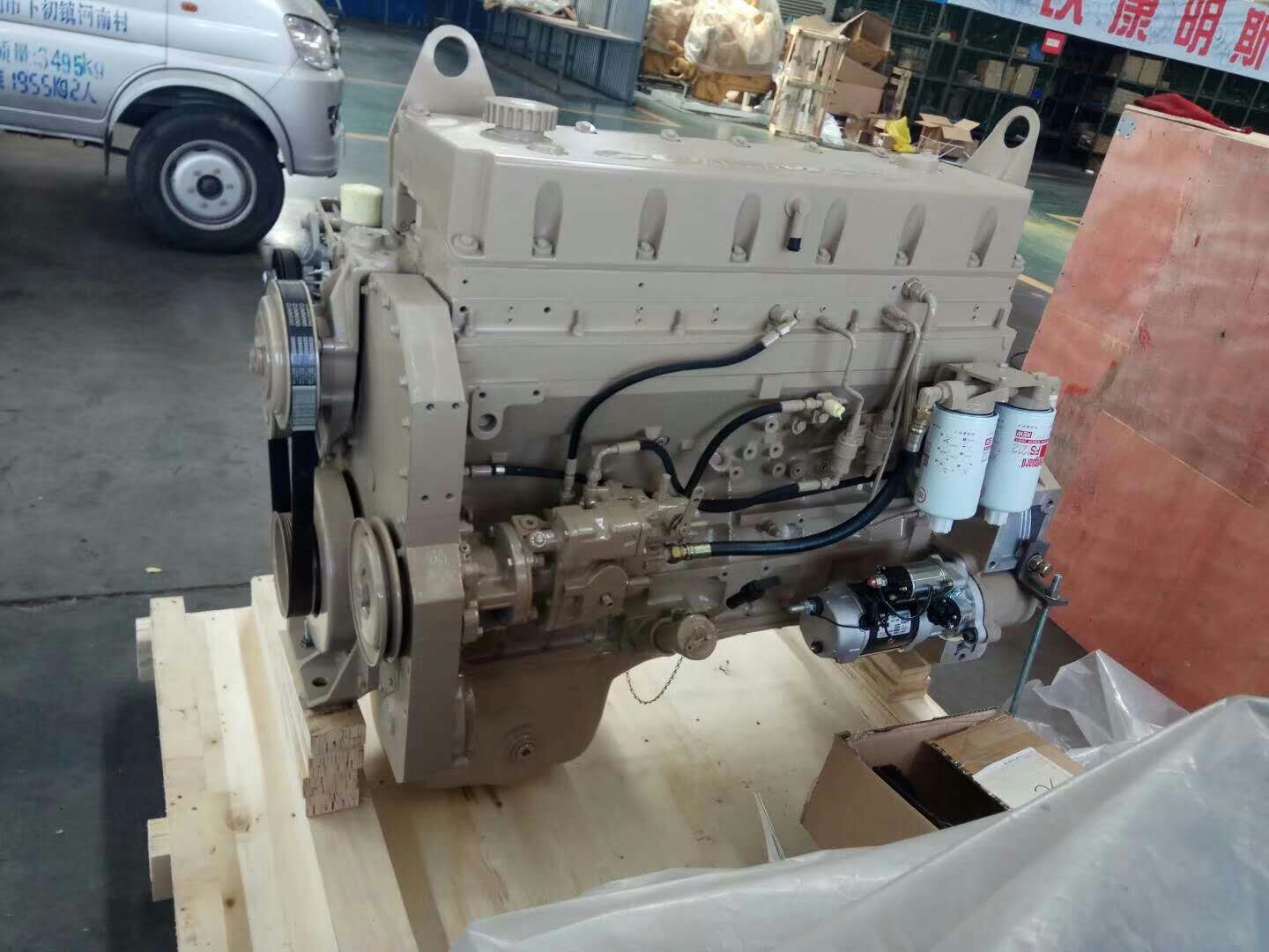 旋挖鉆機(jī)發(fā)動(dòng)機(jī).jpg 旋挖鉆機(jī)發(fā)動(dòng)機(jī).jpg