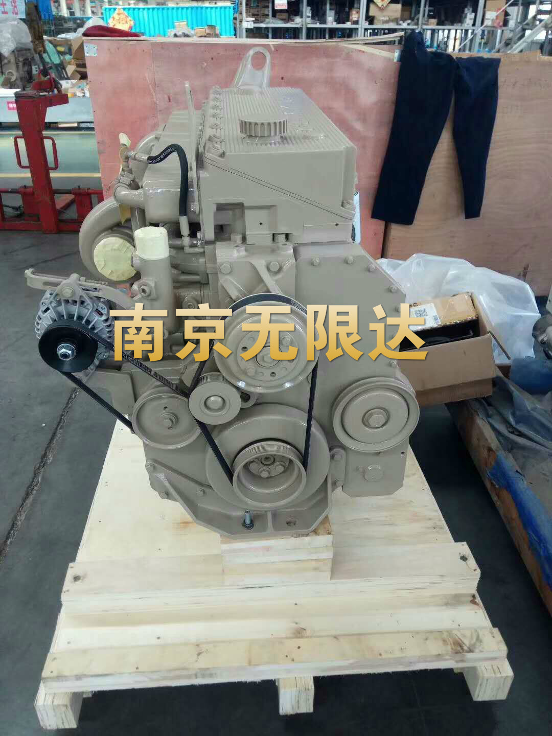 南京無限達旋挖鉆機發(fā)動機.jpg 南京無限達旋挖鉆機發(fā)動機.jpg