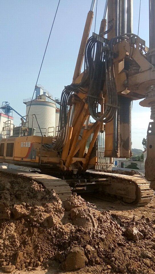 旋挖機施工中具備這些點的人能干大事.jpg 旋挖機施工中具備這些點的人能干大事.jpg