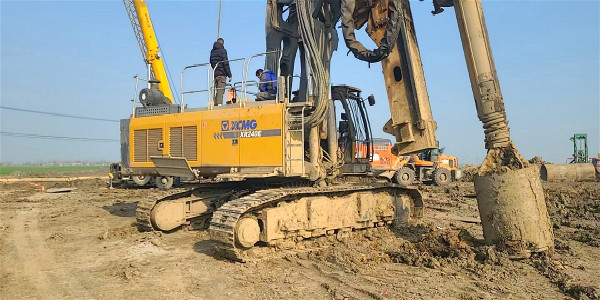 冬季旋挖鉆冷機啟動注意事項.jpg 冬季旋挖鉆冷機啟動注意事項.jpg