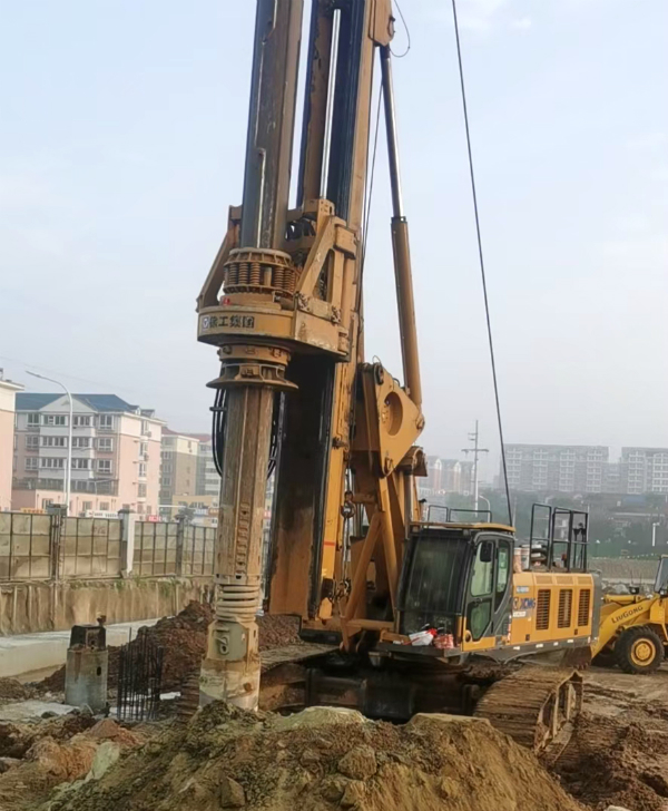 旋挖機(jī)預(yù)防性保養(yǎng)的重要性.jpg 旋挖機(jī)預(yù)防性保養(yǎng)的重要性.jpg