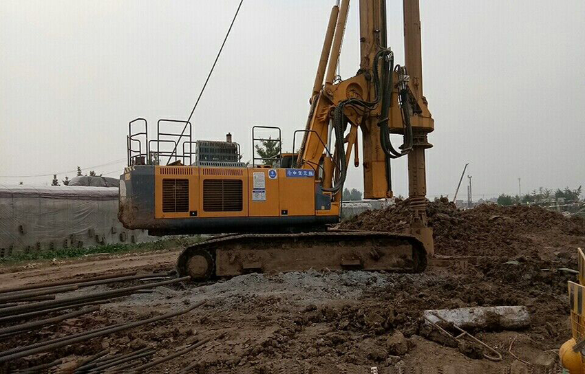 無限達貴陽地鐵旋挖鉆機施工案例 無限達貴陽地鐵旋挖鉆機施工案例