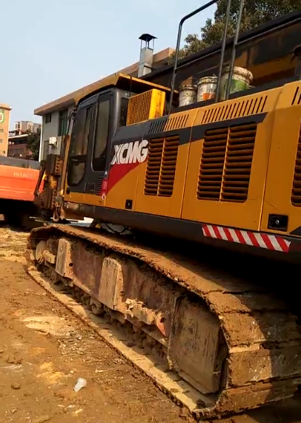 連徐高鐵樁基建設(shè)(江蘇連云港站)南京無(wú)限達(dá)旋挖機(jī)整機(jī)保養(yǎng)視頻 連徐高鐵樁基建設(shè)(江蘇連云港站)南京無(wú)限達(dá)旋挖機(jī)整機(jī)保養(yǎng)視頻