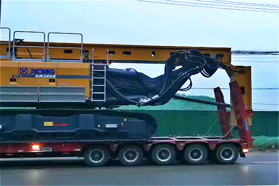 南京萬(wàn)茂建設(shè)購(gòu)買一臺(tái)徐工360E旋挖鉆機(jī),無(wú)限達(dá)旋挖鉆機(jī)公司 南京萬(wàn)茂建設(shè)購(gòu)買一臺(tái)徐工360E旋挖鉆機(jī),無(wú)限達(dá)旋挖鉆機(jī)公司